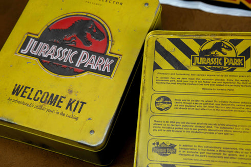 Doctor Collector Jurassic Park Welcome Kit (Standard Edition) - Collectible Replica Set