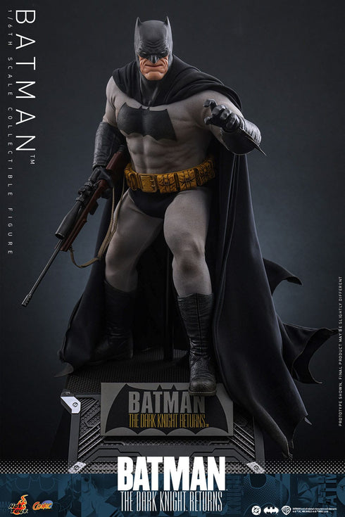 Hot Toys Batman - The Dark Knight Returns - CMS024 - 1/6 Scale Collectible Figure