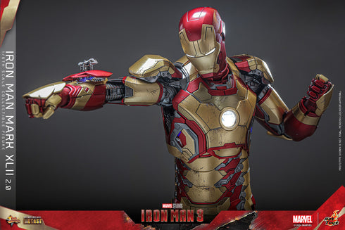 Hot Toys Iron Man Mark XLII (2.0) - Iron Man 3 - MMS758D65 - Diecast 1/6 Scale Collectible Figure