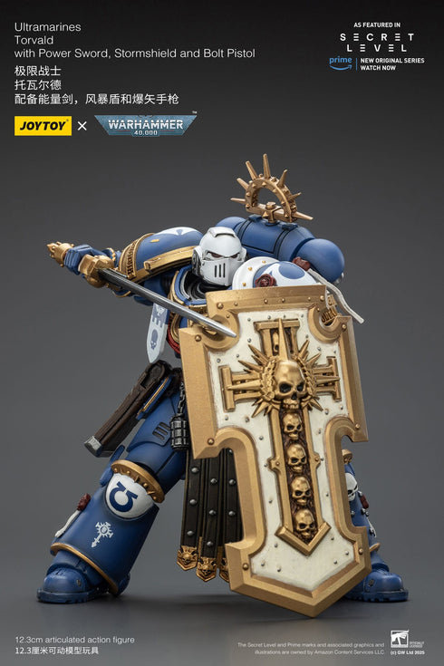 JOYTOY Ultramarines Torvald with Power Sword, Stormshield and Bolt Pistol - Warhammer 40,000 - 1/18 Scale Collectible Figure