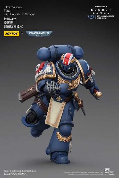 JOYTOY Ultramarines Titus with Laurels of Victory - Warhammer 40,000 - 1/18 Scale Collectible Figure
