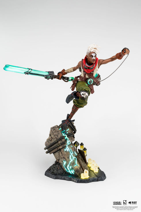 PUREARTS Ekko - League of Legends - 1/4 Scale Collectible Statue