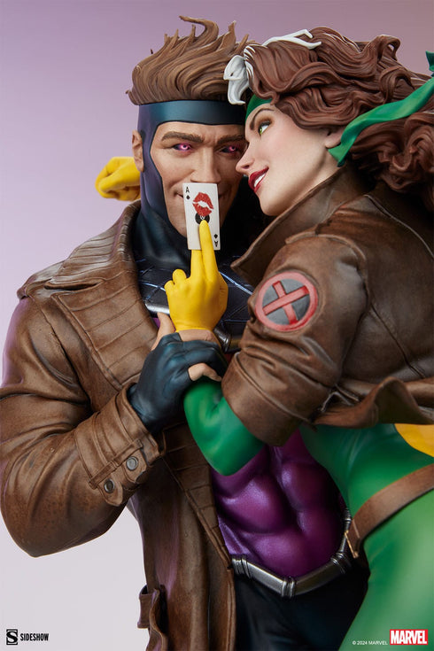 Sideshow Collectibles Marvel Rogue & Gambit Premium Format Figure 1/4 Statue