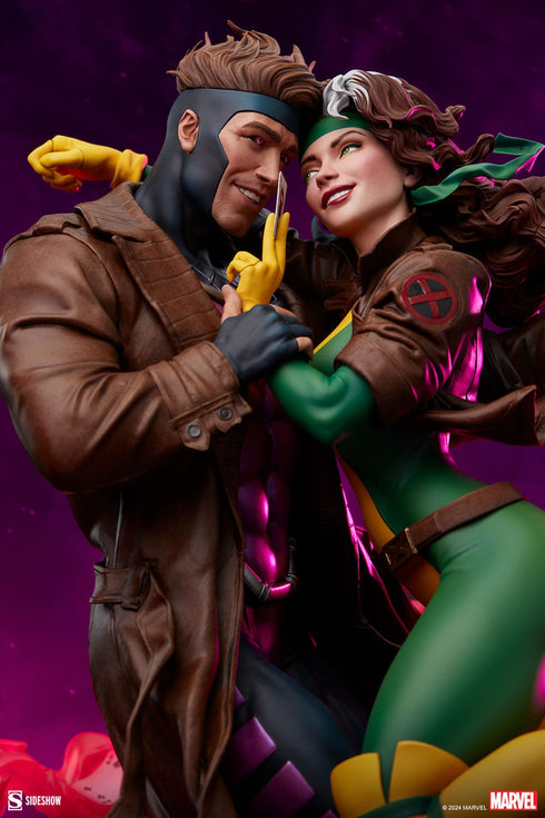 Sideshow Collectibles Marvel Rogue & Gambit Premium Format Figure 1/4 Statue