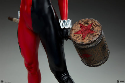 Sideshow Collectibles Suicide Squad Harley Quinn Premium Format Statue