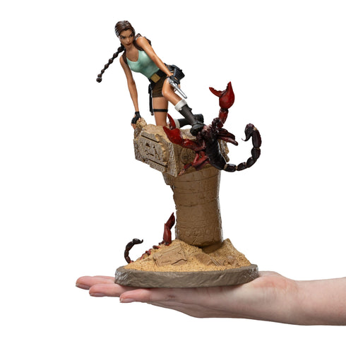Weta Workshop Lara Croft (The Ruins of Revelation) - Tomb Raider - Collectible Mini Statue