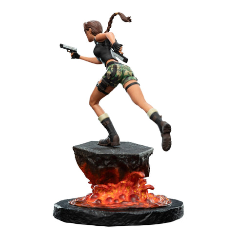 Weta Workshop Lara Croft (The Sanctuary of Flame) - Tomb Raider - Collectible Mini Statue